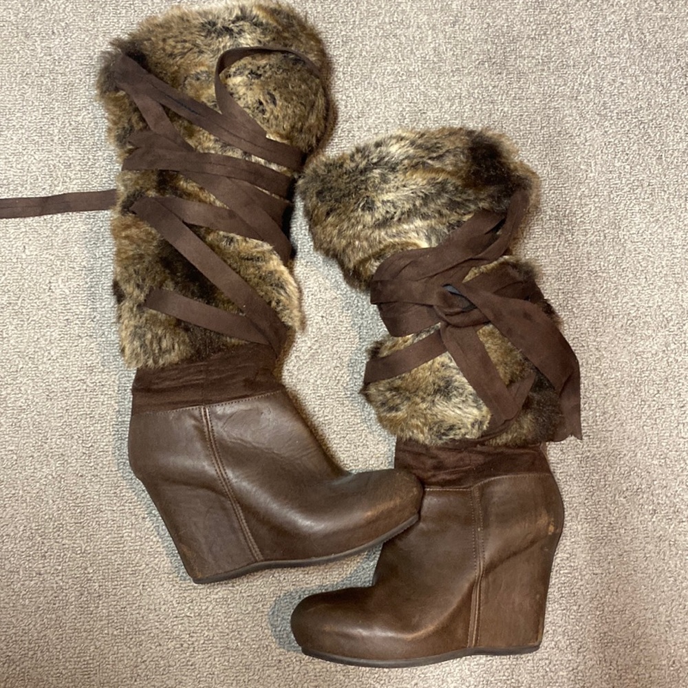 Knee high faux fur Aldo boots